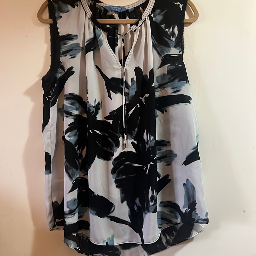 Gorgeous floral Vera Wang top